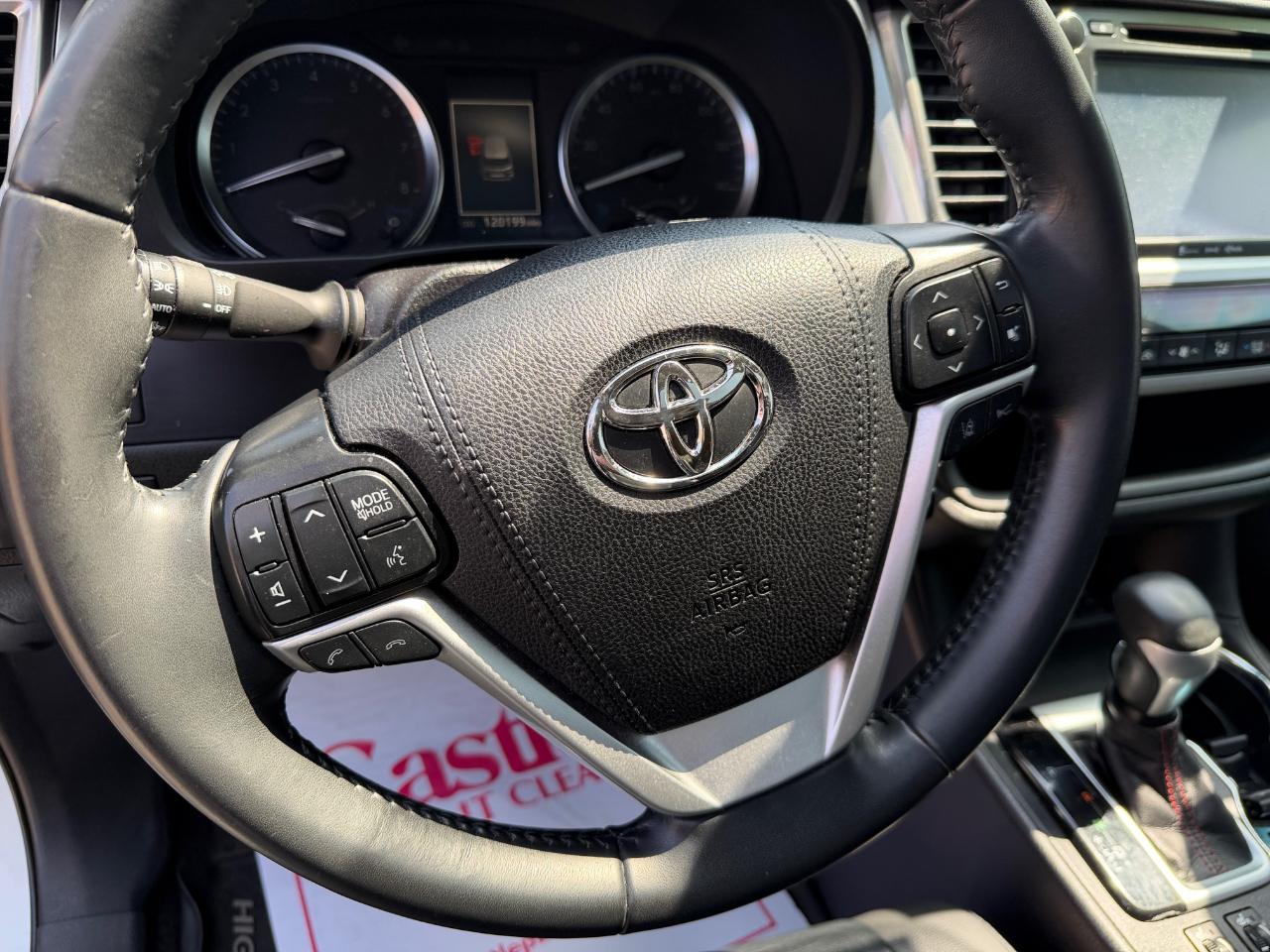 Toyota Highlander XLE V6 AWD (Natl) 2019