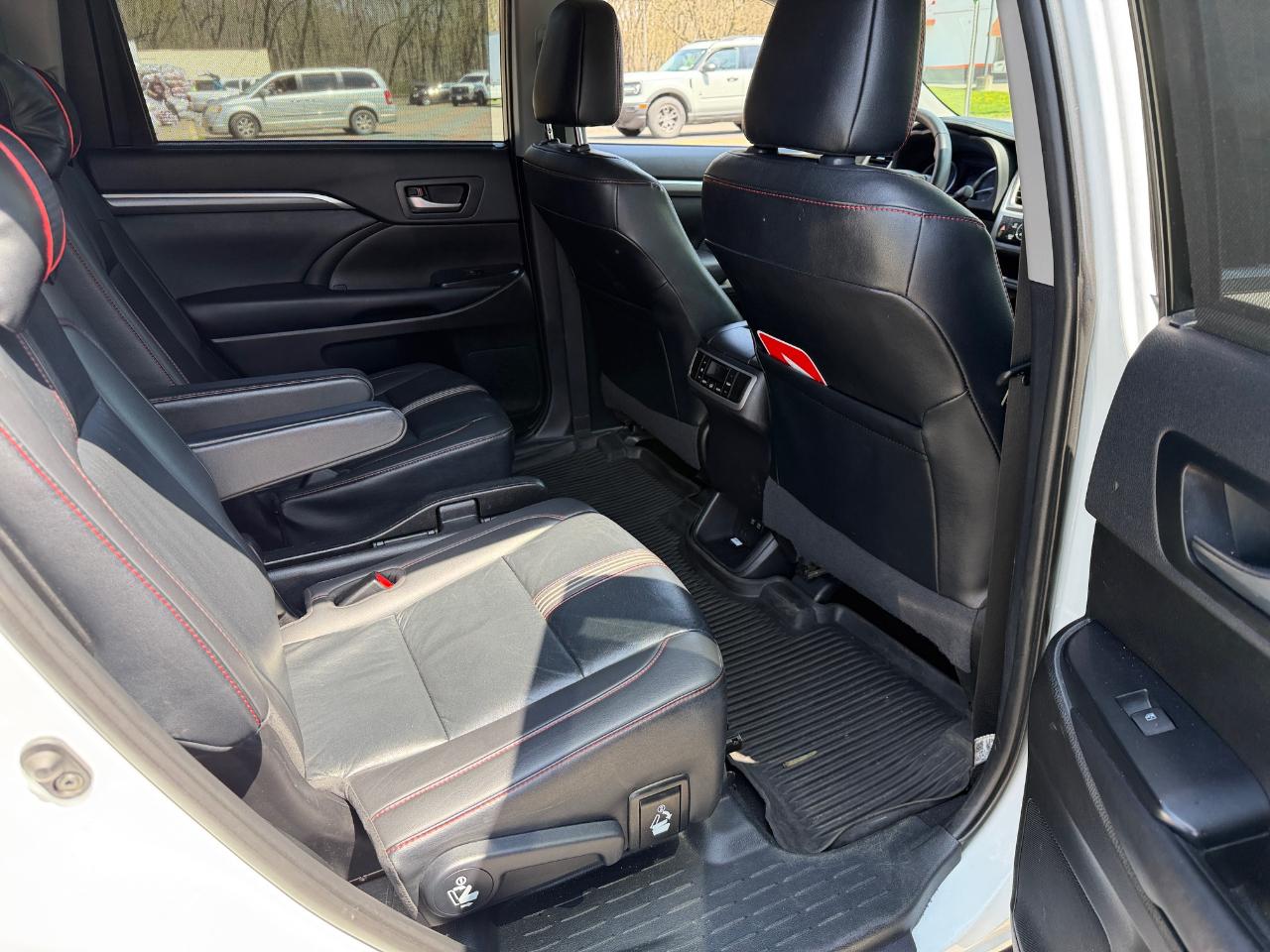 Toyota Highlander XLE V6 AWD (Natl) 2019