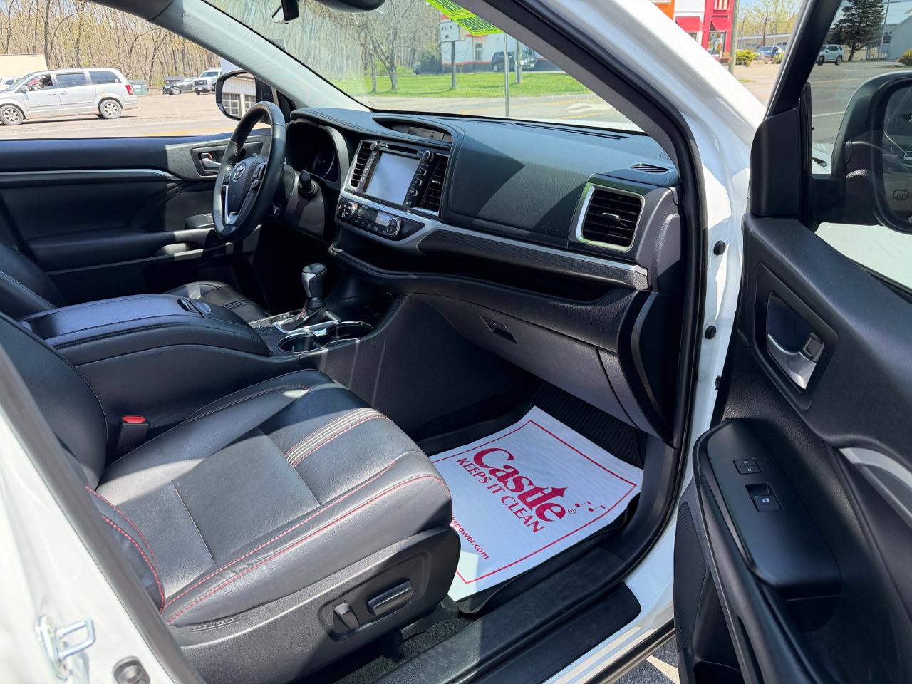 Toyota Highlander XLE V6 AWD (Natl) 2019