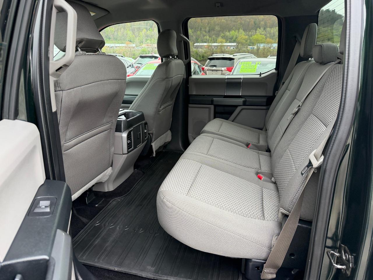 Ford F-150 4WD SuperCrew 145" XLT 2015