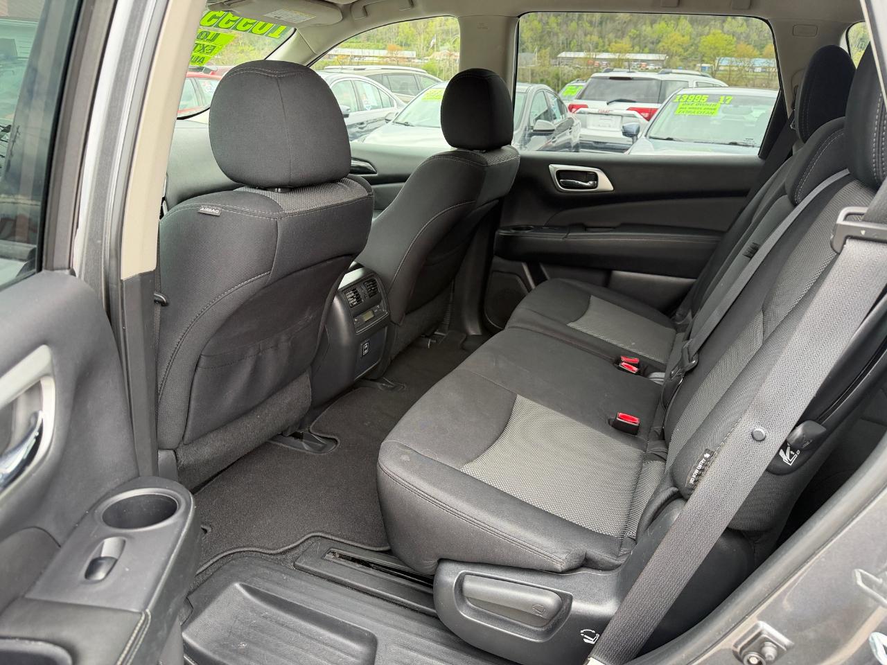 Nissan Pathfinder 4x4 SV 2018