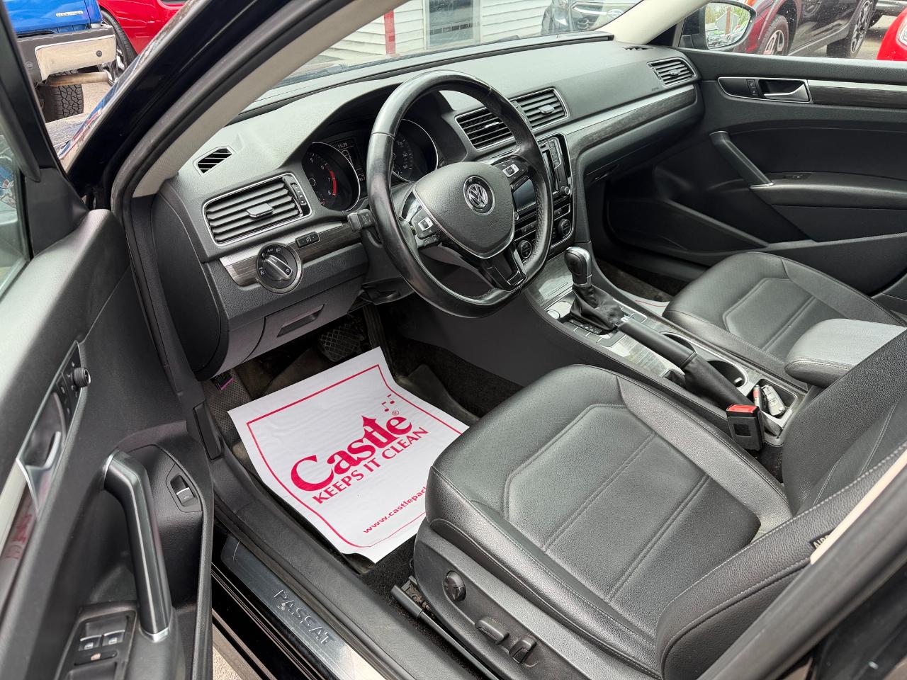 Volkswagen Passat 4dr Sdn 1.8T Auto SE PZEV 2016