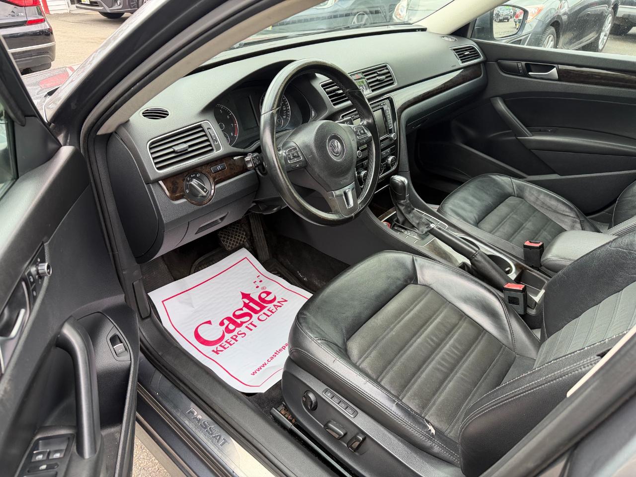 Volkswagen Passat 4dr Sdn 3.6L V6 DSG SEL Premium 2014