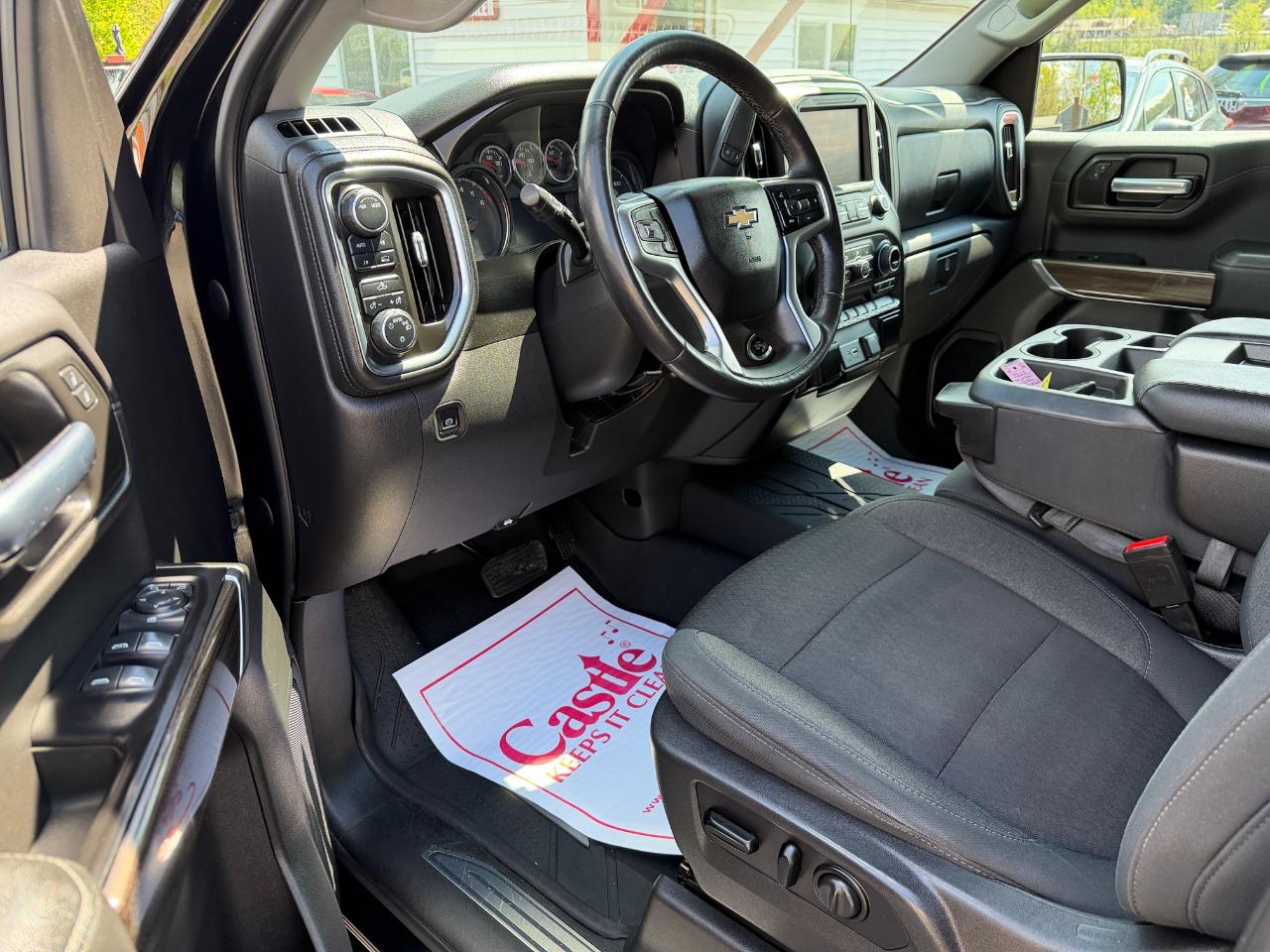 Chevrolet Silverado 1500 4WD Crew Cab 147" LT 2020