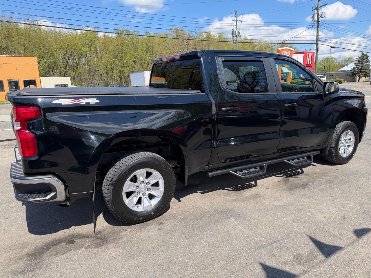 Chevrolet Silverado 1500 4WD Crew Cab 147" LT 2020