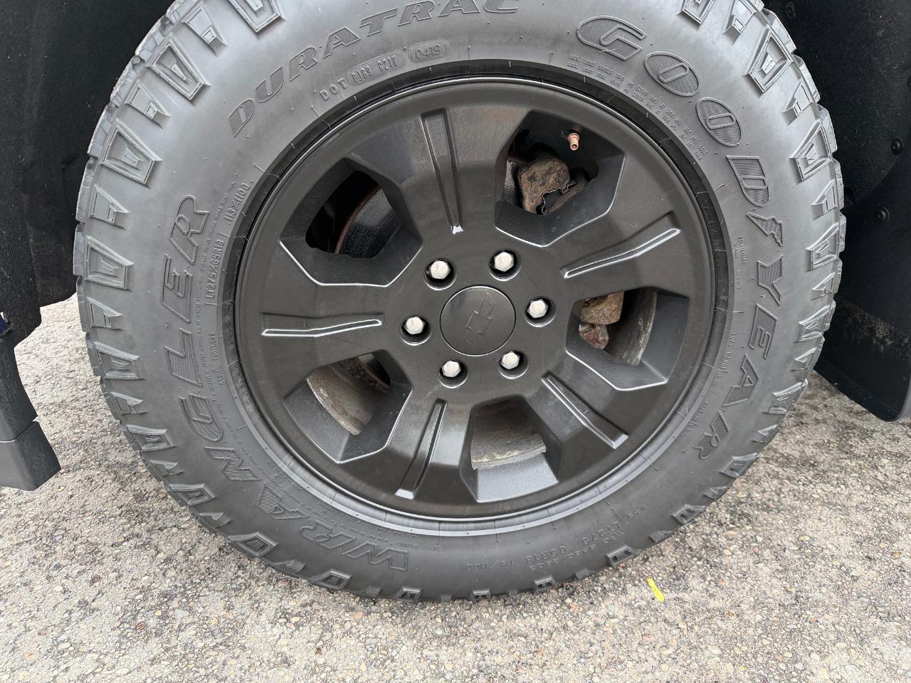 Chevrolet Silverado 1500 4WD Crew Cab 143.5" LT w/2LT 2016