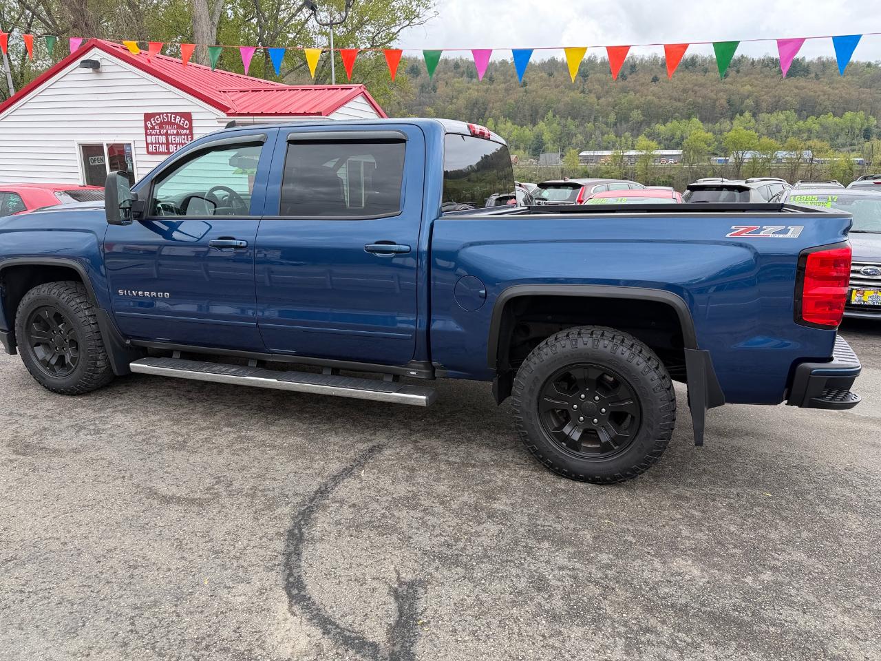 Chevrolet Silverado 1500 4WD Crew Cab 143.5" LT w/2LT 2016