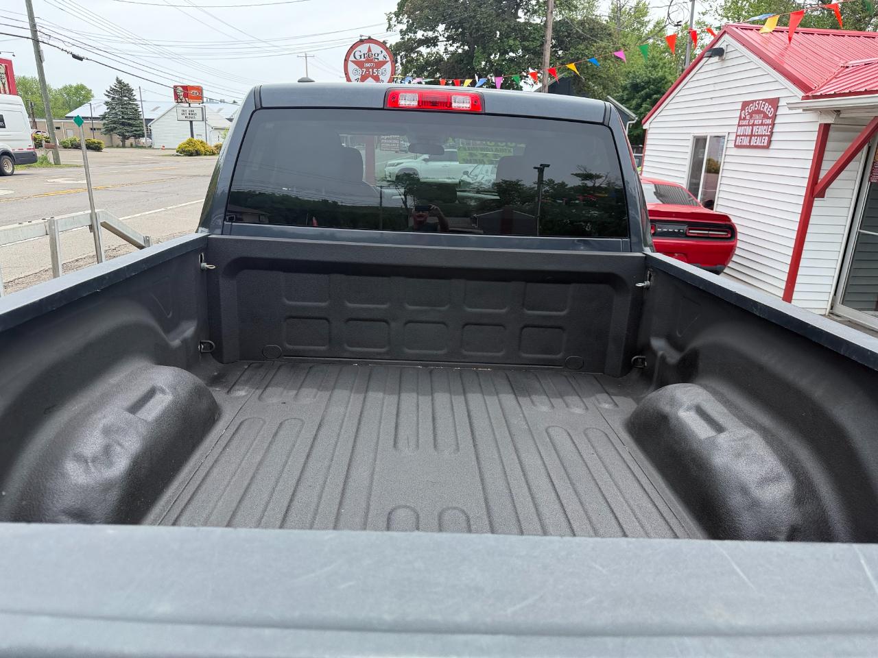RAM 1500 Express 4x4 Quad Cab 6'4" Box 2017