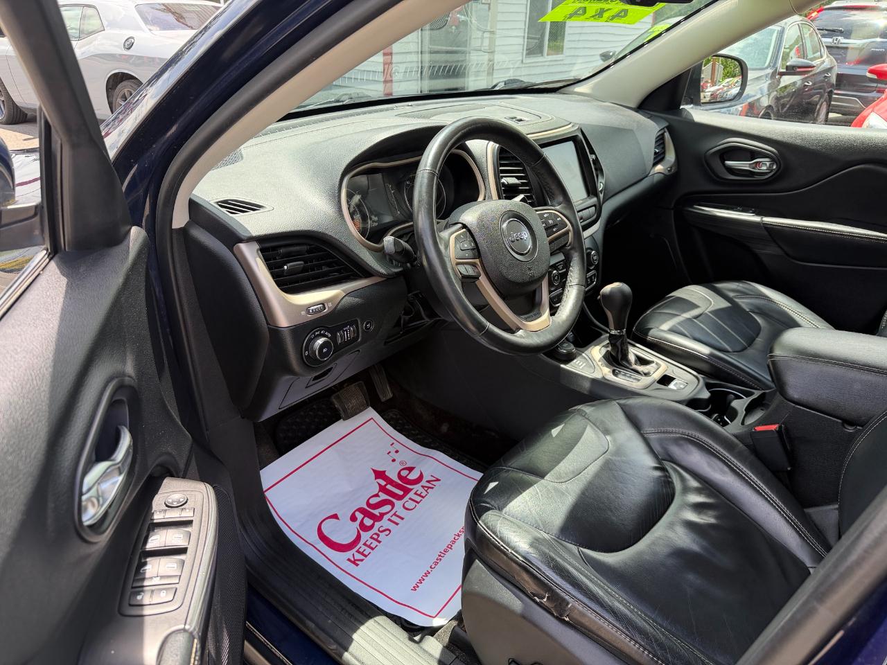 Jeep Cherokee 4WD 4dr Latitude 2015