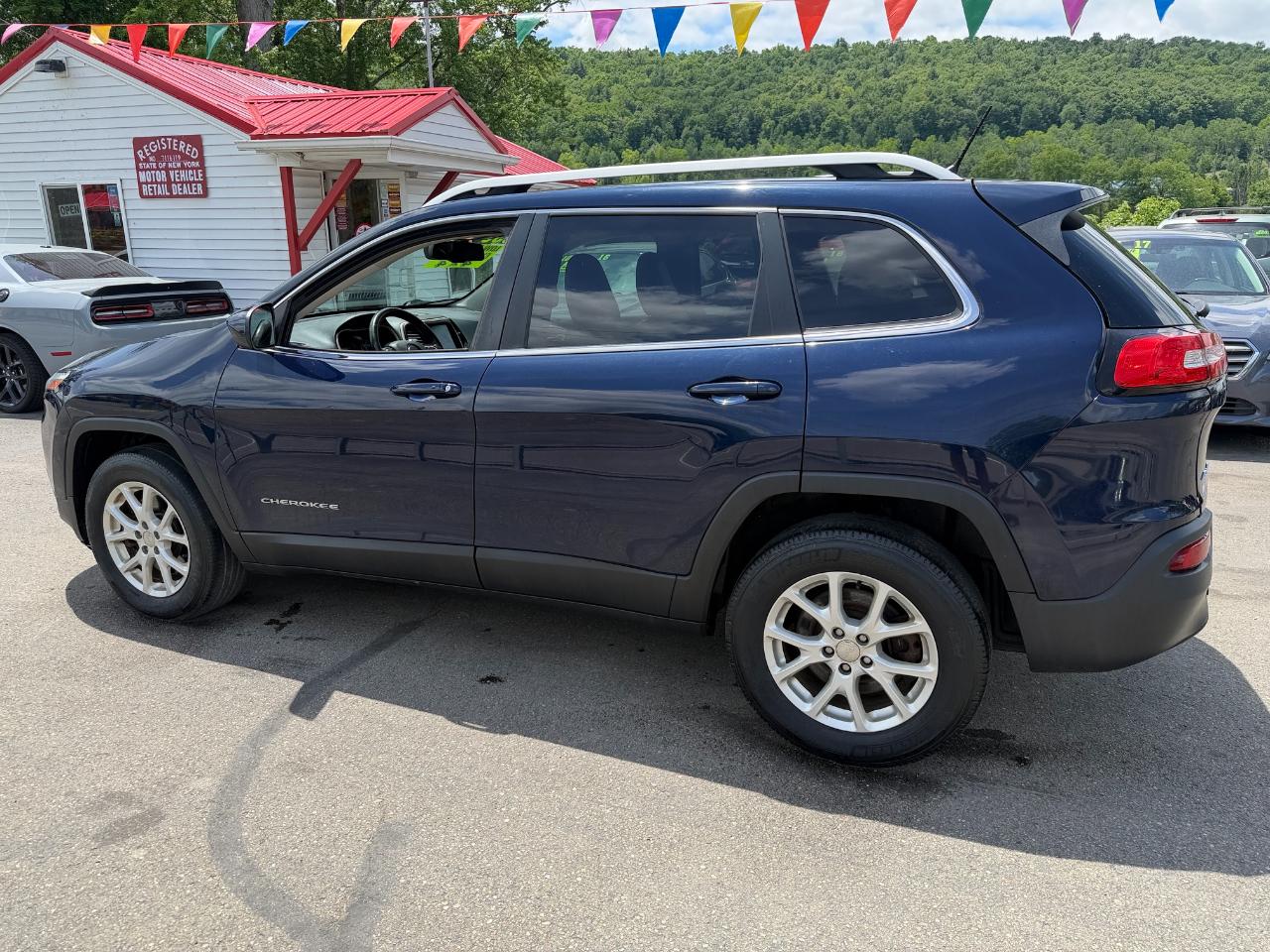 Jeep Cherokee 4WD 4dr Latitude 2015