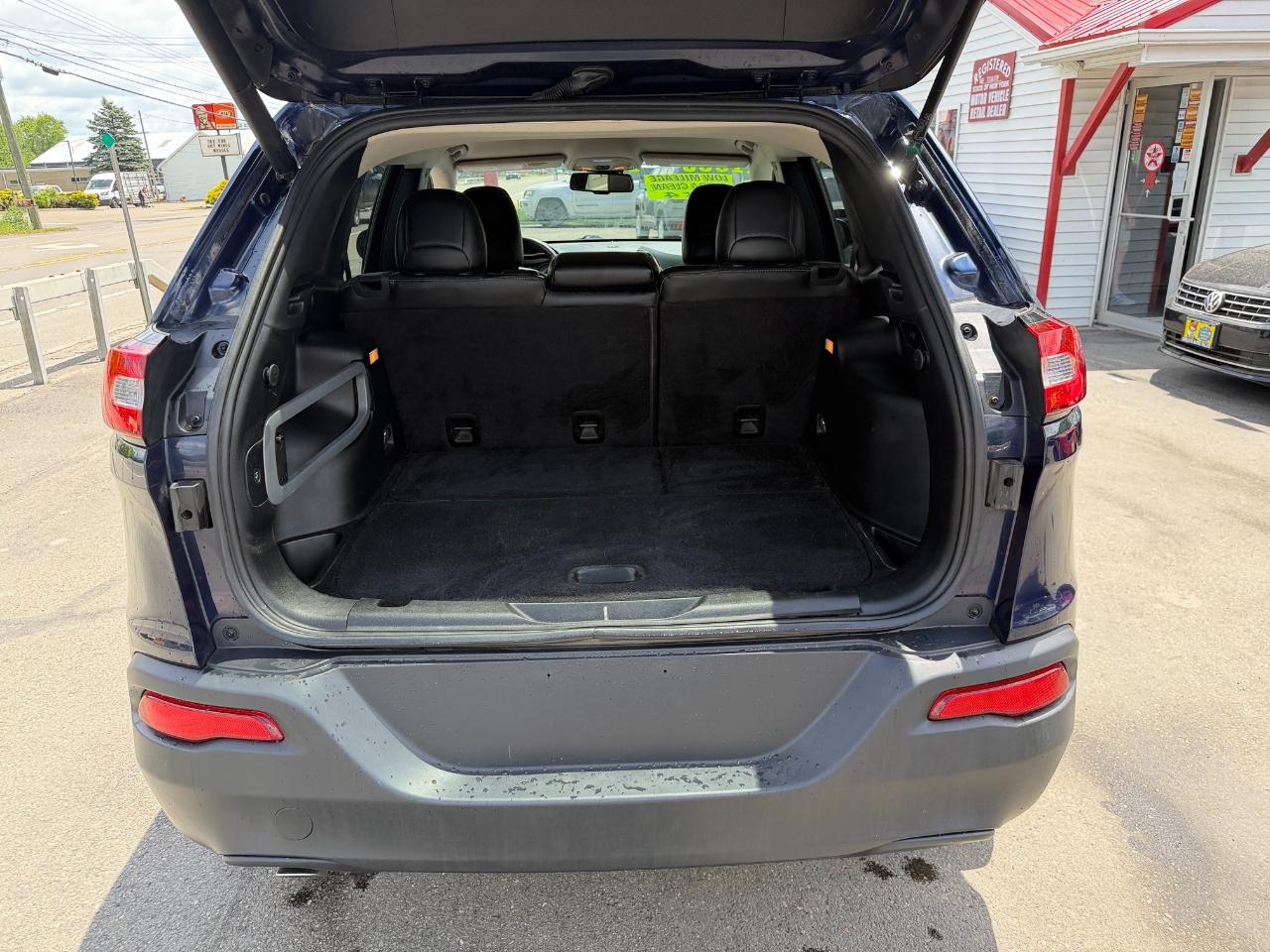 Jeep Cherokee 4WD 4dr Latitude 2015
