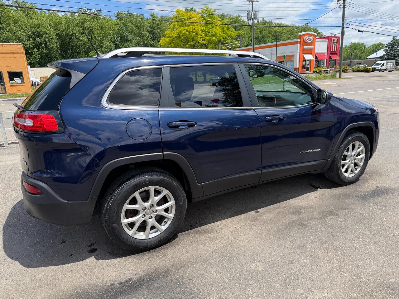 Jeep Cherokee 4WD 4dr Latitude 2015
