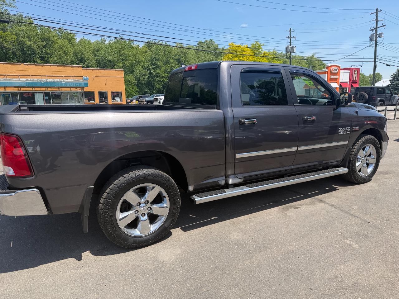 RAM 1500 4WD Crew Cab 149" Big Horn 2016