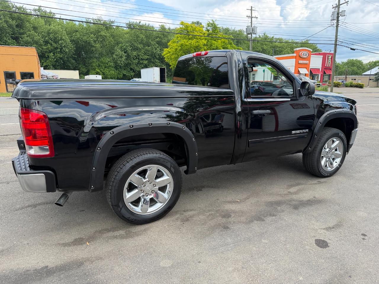 GMC Sierra 1500 4WD Reg Cab 119.0" SLE 2013