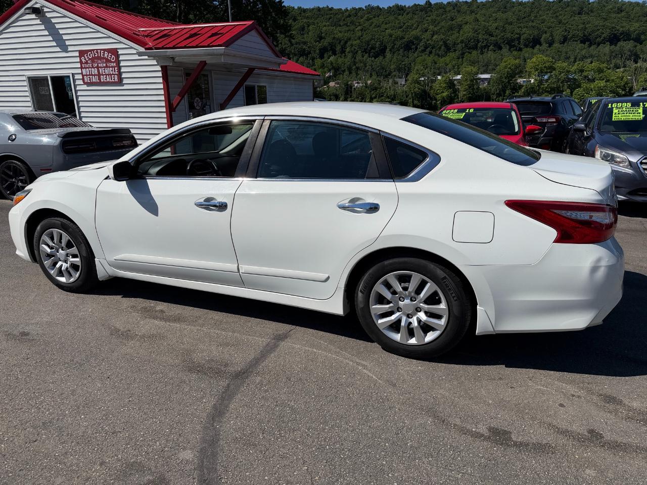 Nissan Altima 4dr Sdn I4 2.5 S 2016