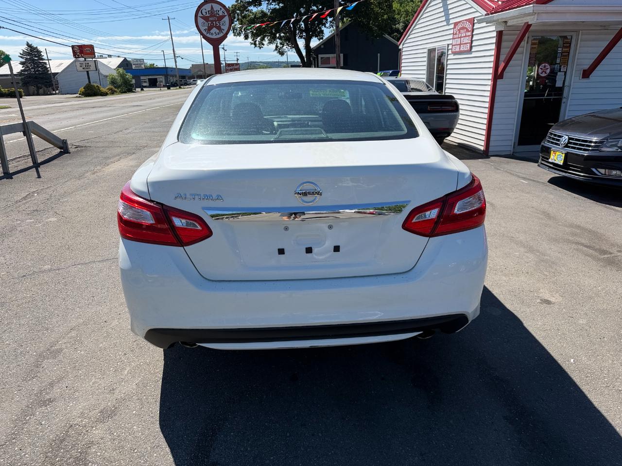 Nissan Altima 4dr Sdn I4 2.5 S 2016