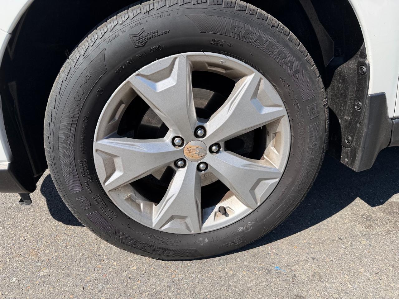 Subaru Forester 4dr CVT 2.5i PZEV 2015