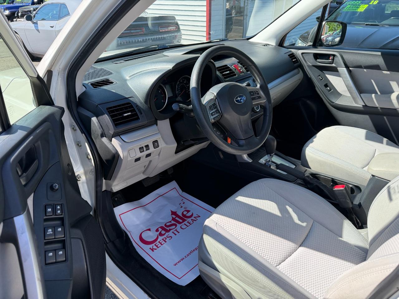 Subaru Forester 4dr CVT 2.5i PZEV 2015