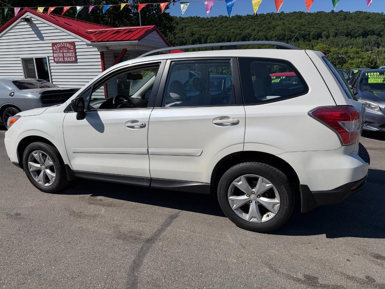 Subaru Forester 4dr CVT 2.5i PZEV 2015