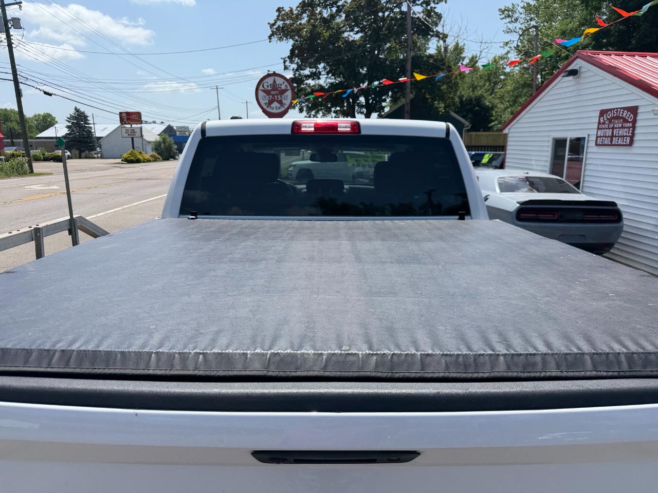RAM 1500 4WD Crew Cab 140.5" Tradesman 2015