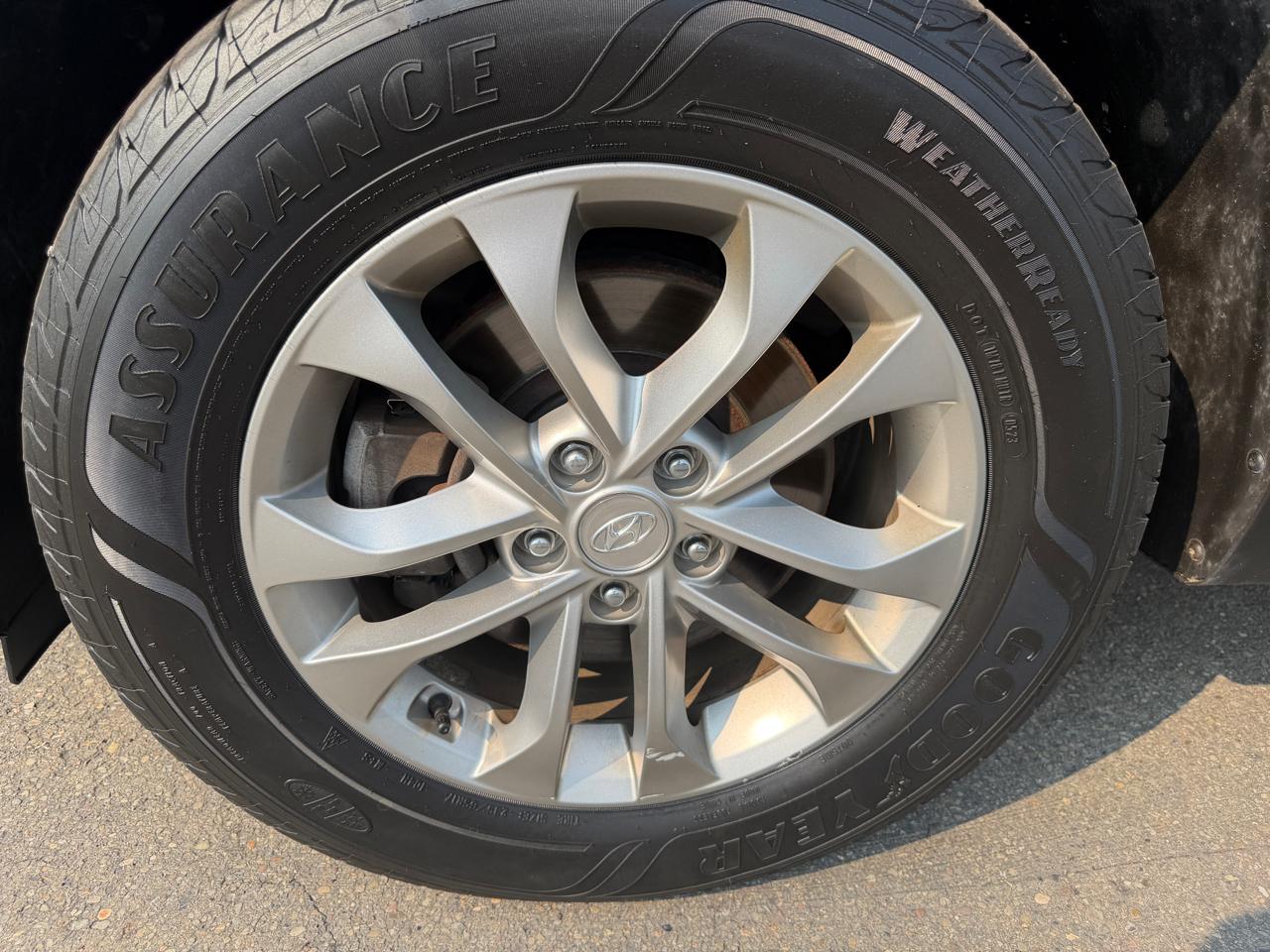 Hyundai Santa Fe SE 2.4L Auto AWD 2019