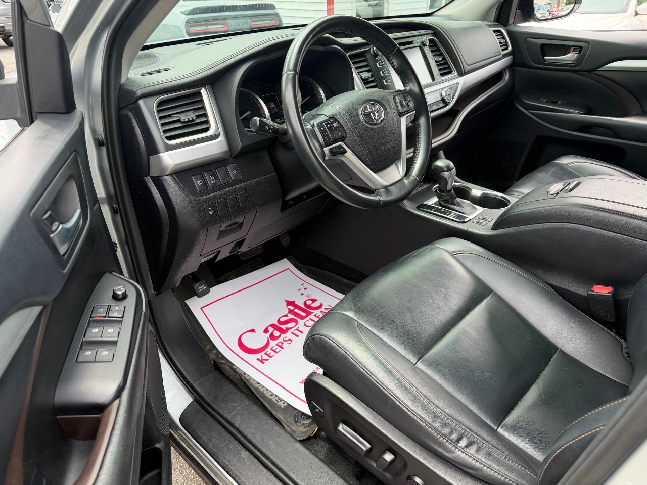 Toyota Highlander XLE V6 AWD (Natl) 2019