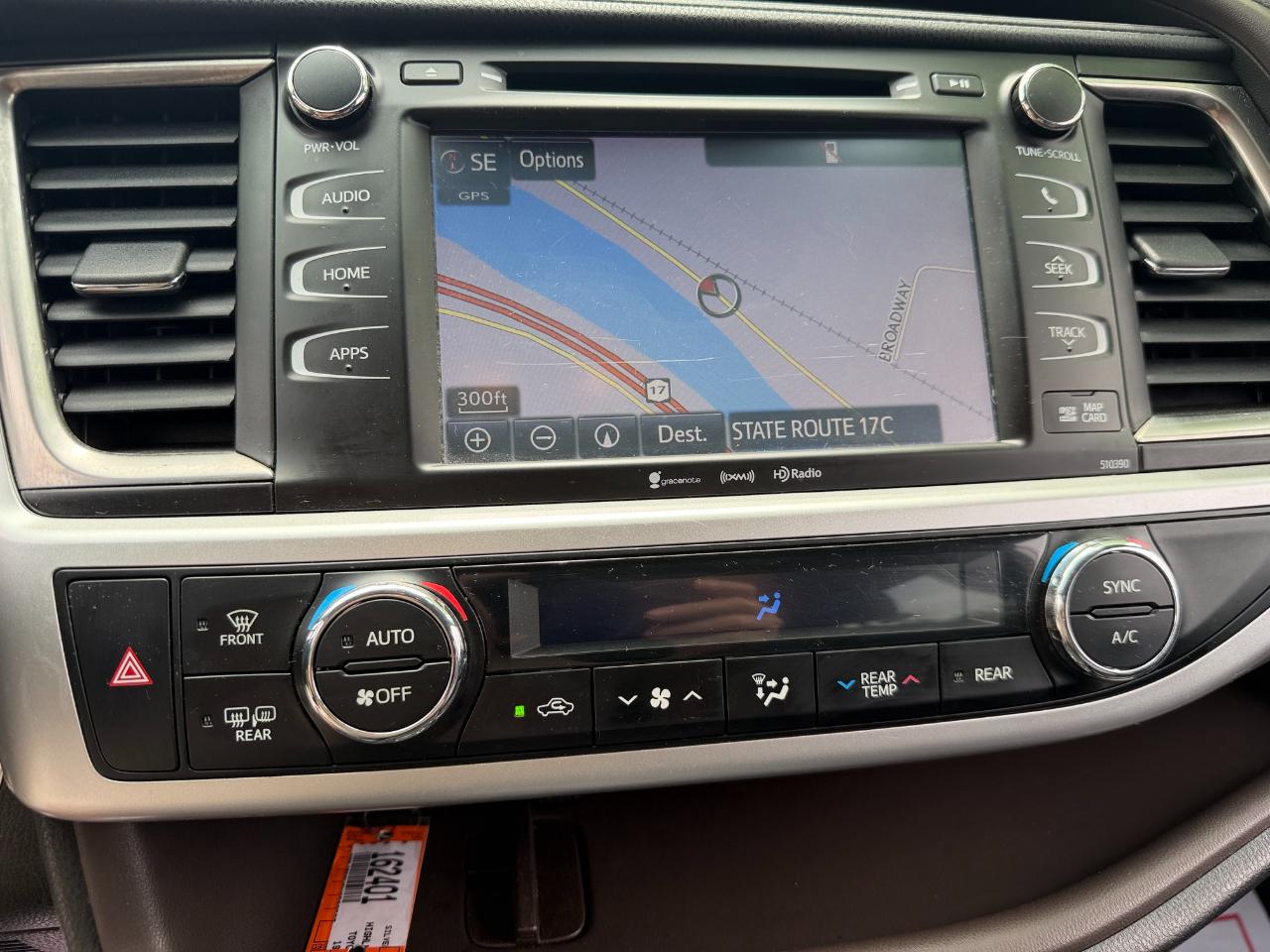 Toyota Highlander XLE V6 AWD (Natl) 2019