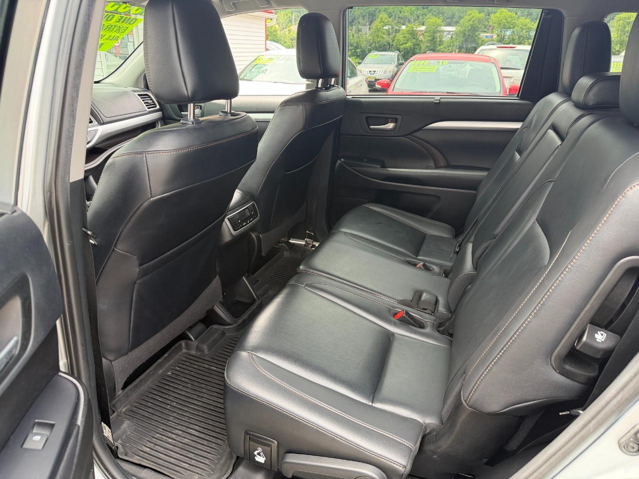 Toyota Highlander XLE V6 AWD (Natl) 2019