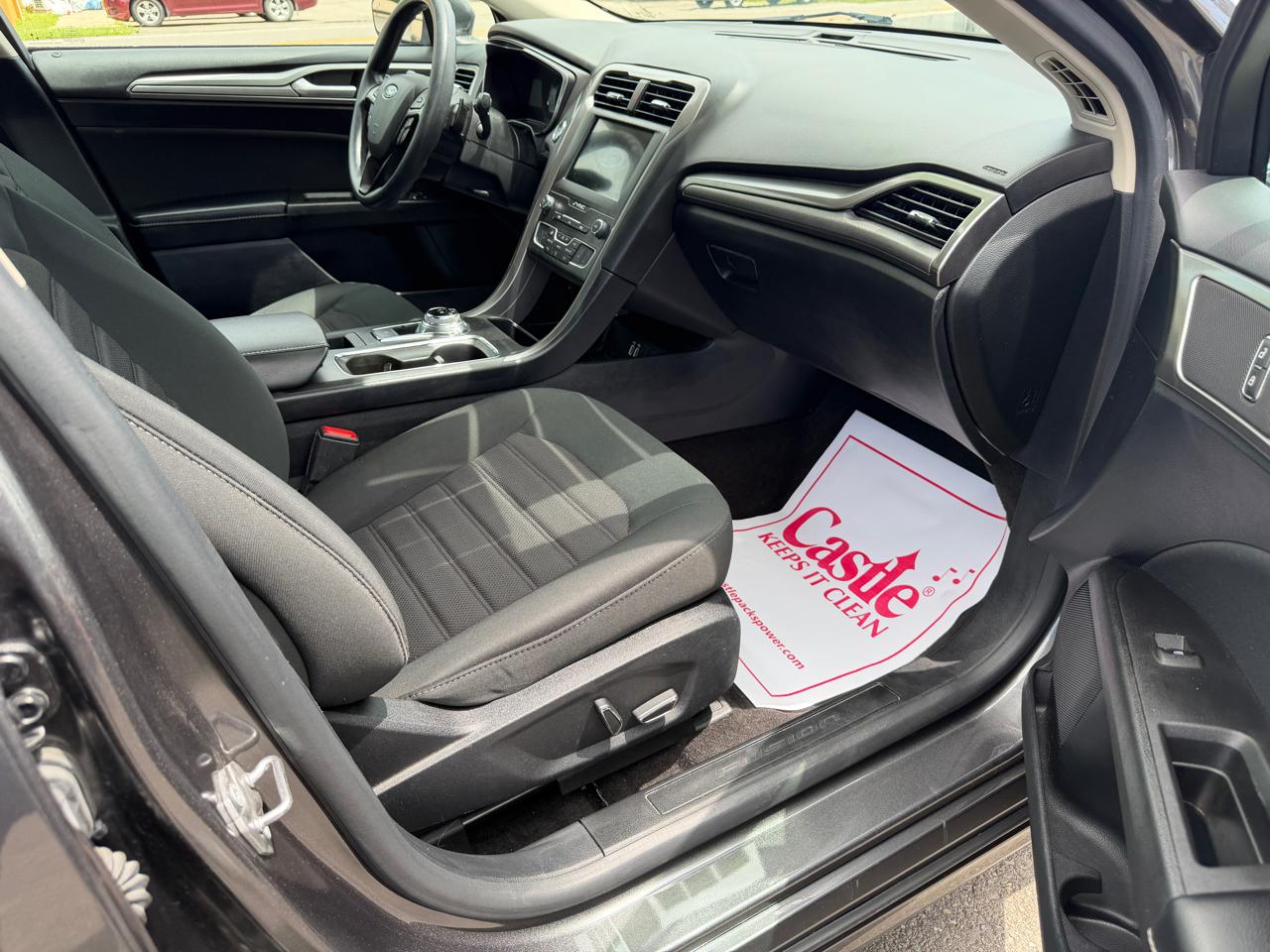Ford Fusion SE AWD 2020