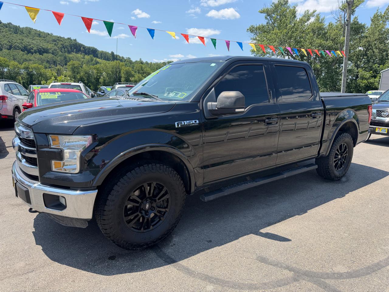 Ford F-150 4WD SuperCrew 145" Lariat 2015