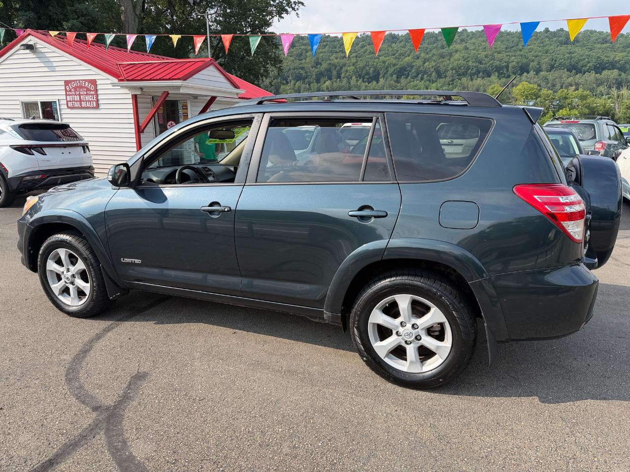 Toyota RAV4 4WD 4dr I4 Limited (Natl) 2012