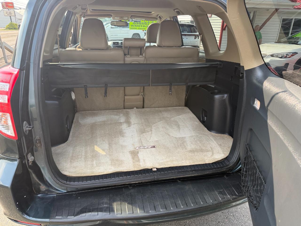 Toyota RAV4 4WD 4dr I4 Limited (Natl) 2012