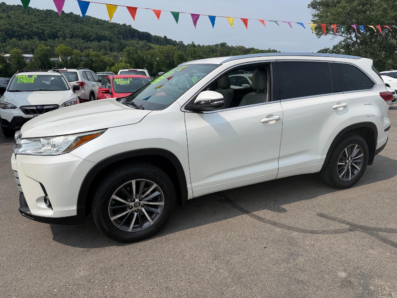 Toyota Highlander XLE V6 AWD (Natl) 2018