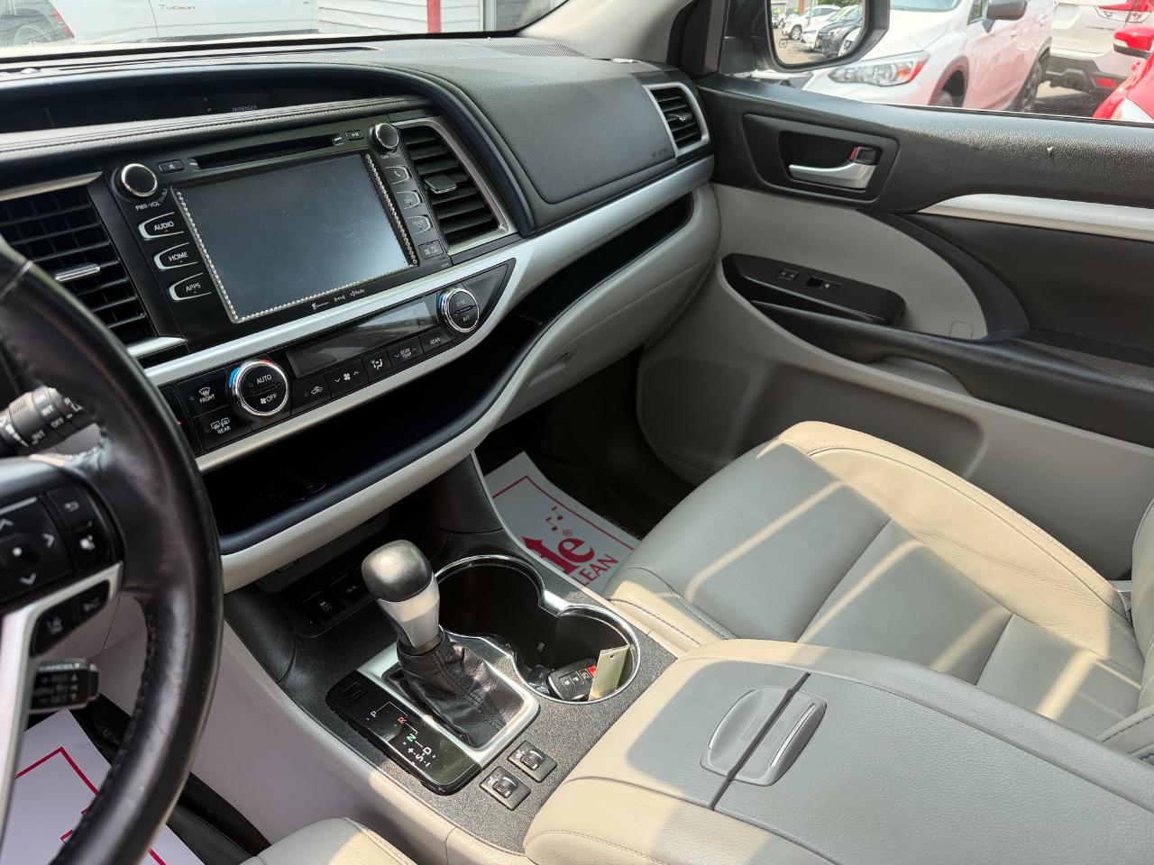 Toyota Highlander XLE V6 AWD (Natl) 2018