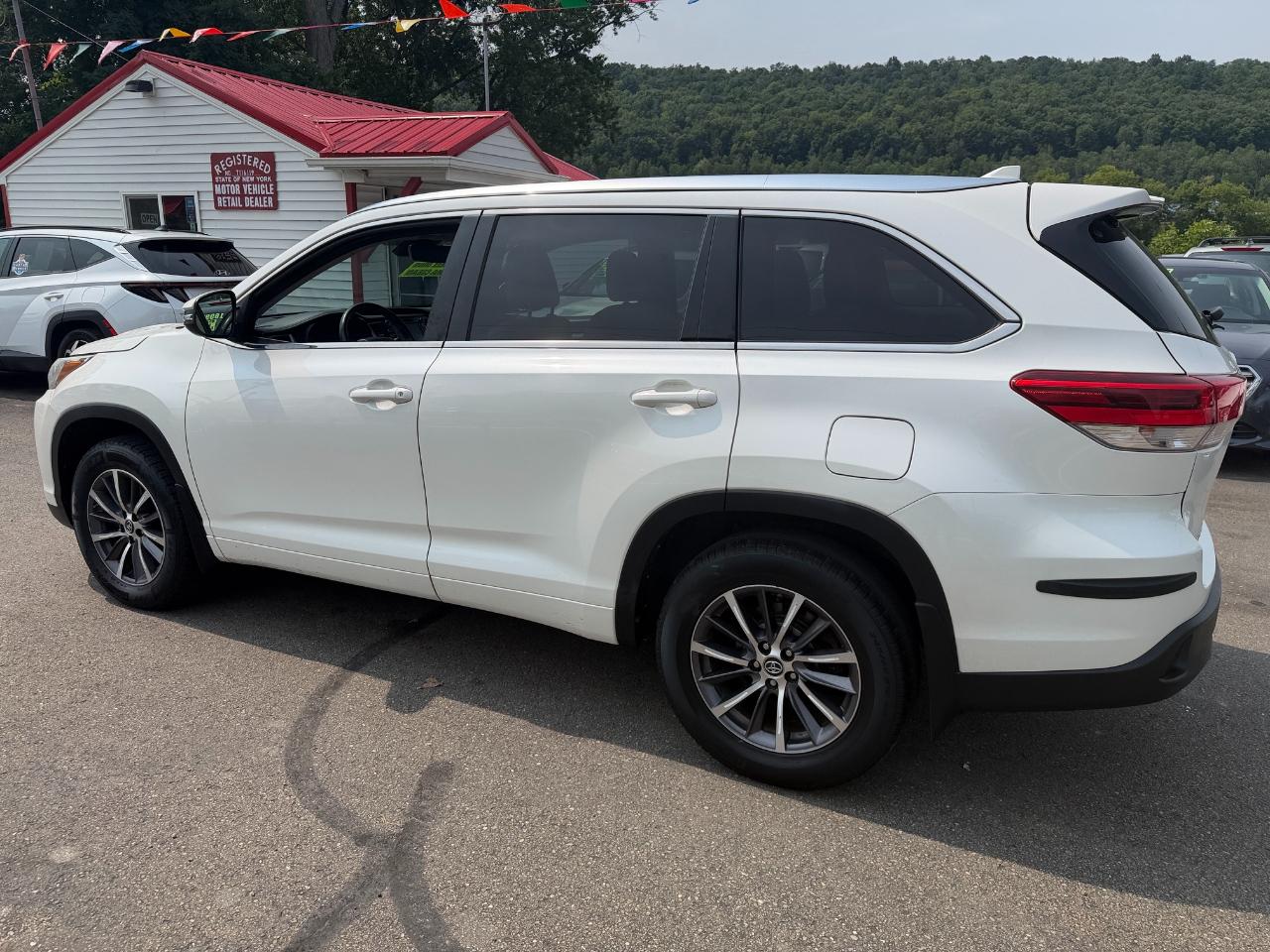 Toyota Highlander XLE V6 AWD (Natl) 2018