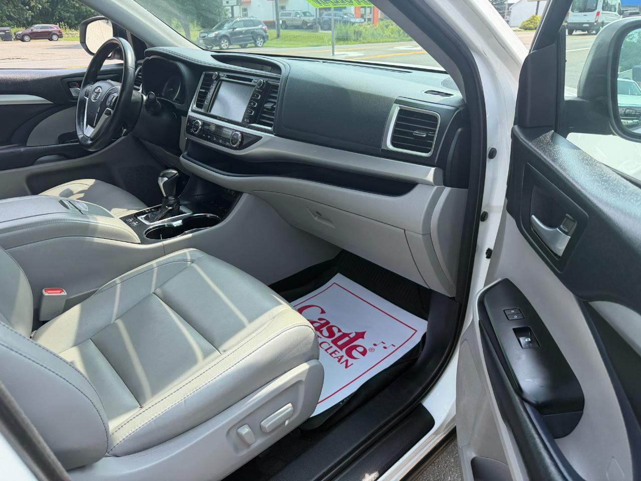 Toyota Highlander XLE V6 AWD (Natl) 2018