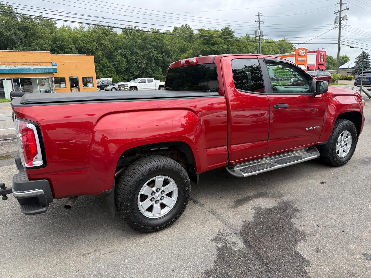 GMC Canyon 2WD Ext Cab 128.3" 2015