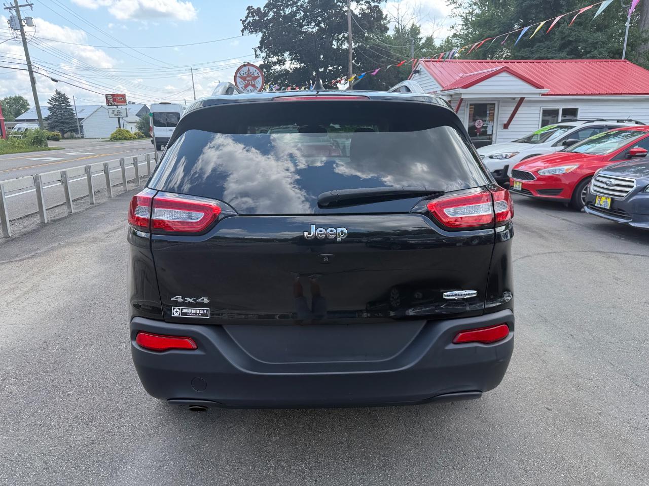 Jeep Cherokee 4WD 4dr Latitude 2016