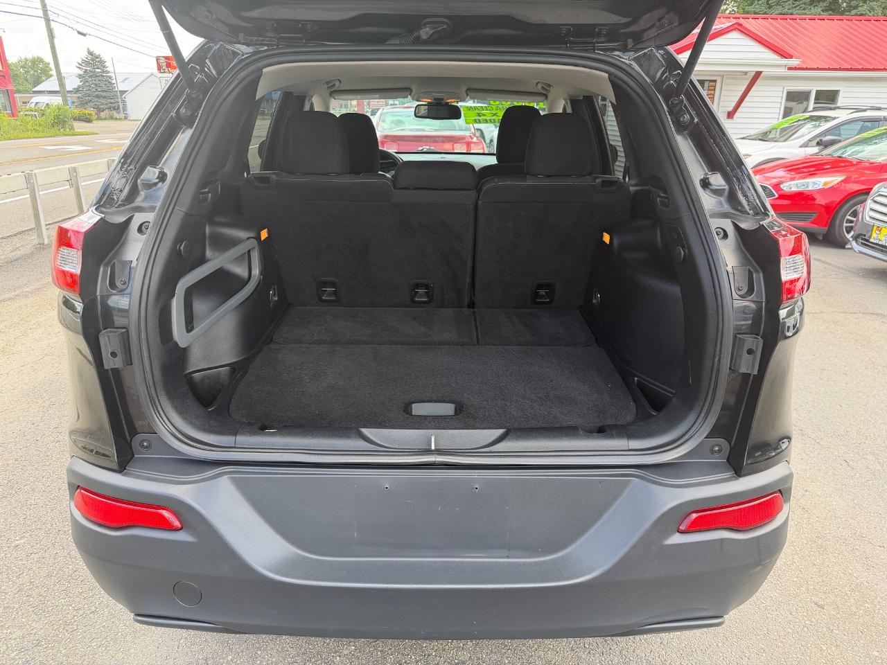 Jeep Cherokee 4WD 4dr Latitude 2016