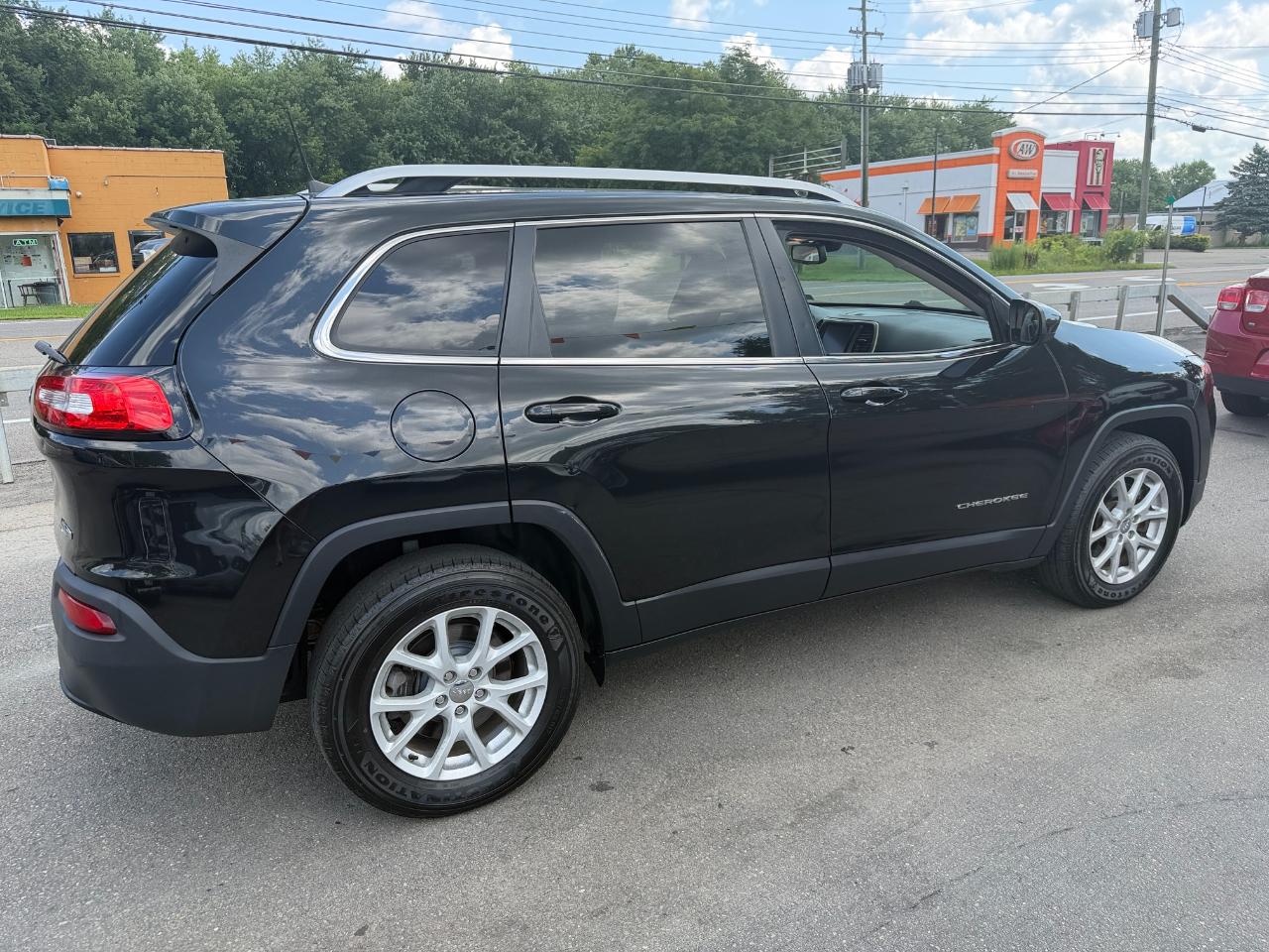 Jeep Cherokee 4WD 4dr Latitude 2016