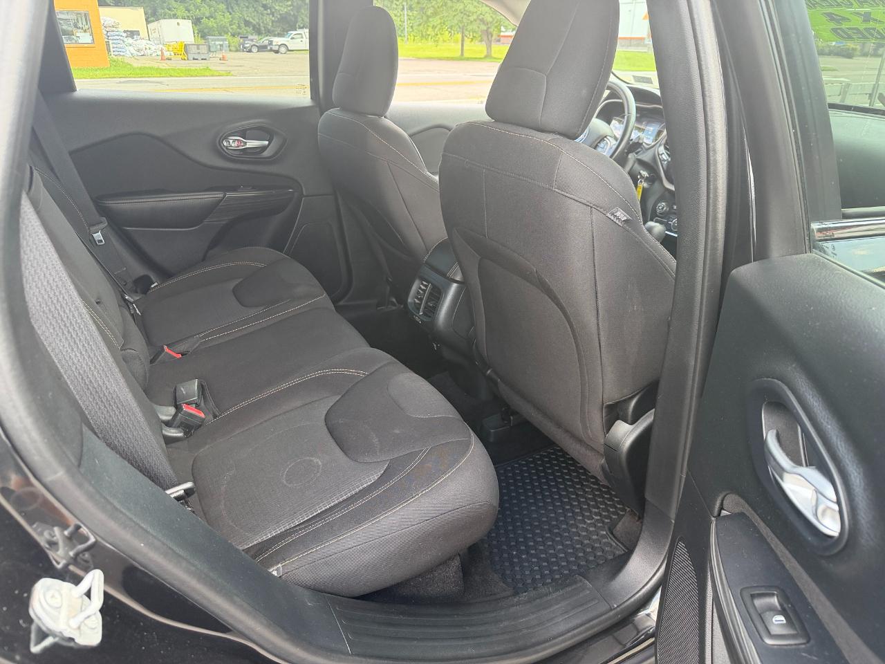 Jeep Cherokee 4WD 4dr Latitude 2016