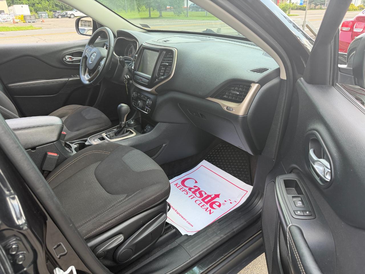 Jeep Cherokee 4WD 4dr Latitude 2016