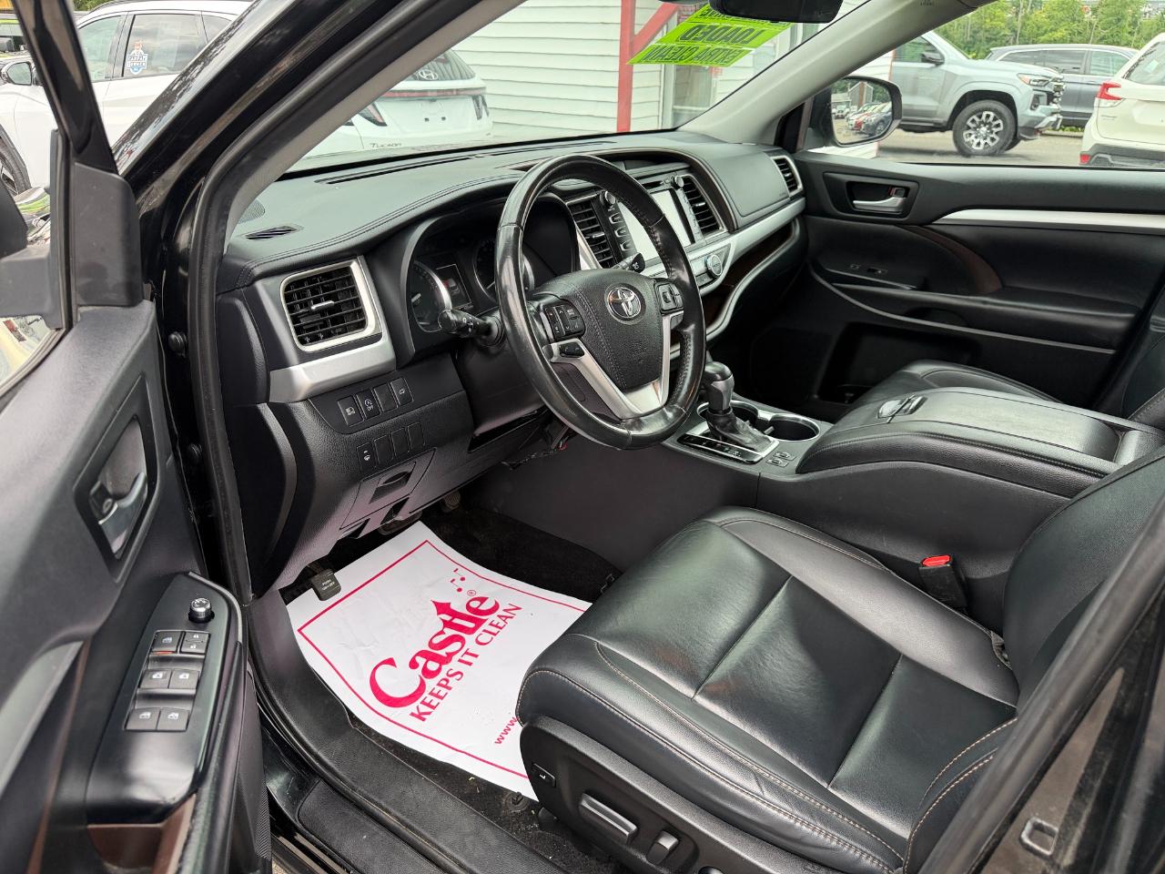 Toyota Highlander XLE V6 AWD (Natl) 2019