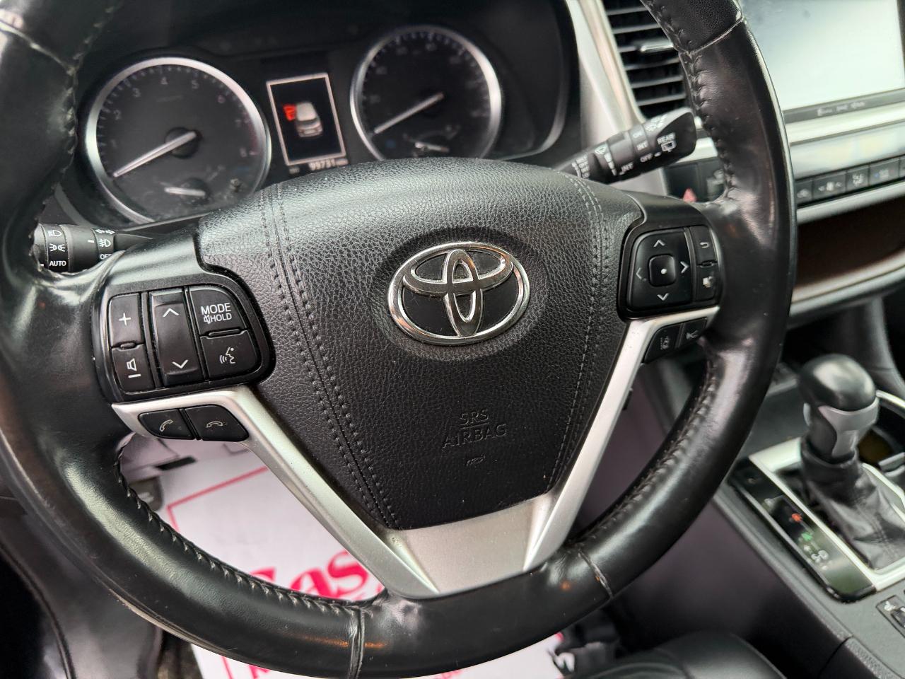 Toyota Highlander XLE V6 AWD (Natl) 2019