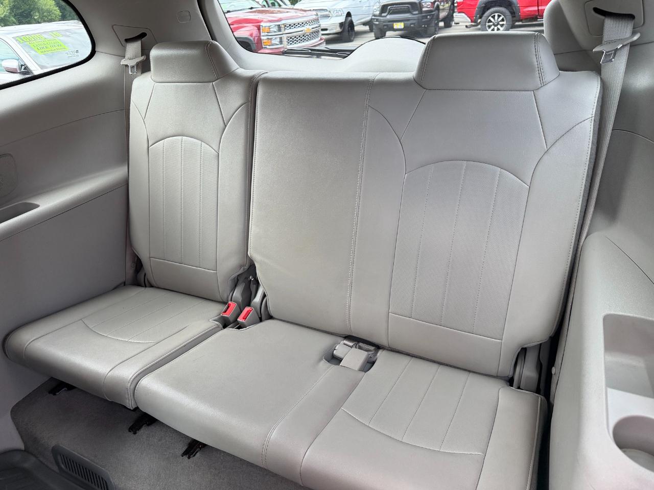 Buick Enclave AWD 4dr Leather 2017