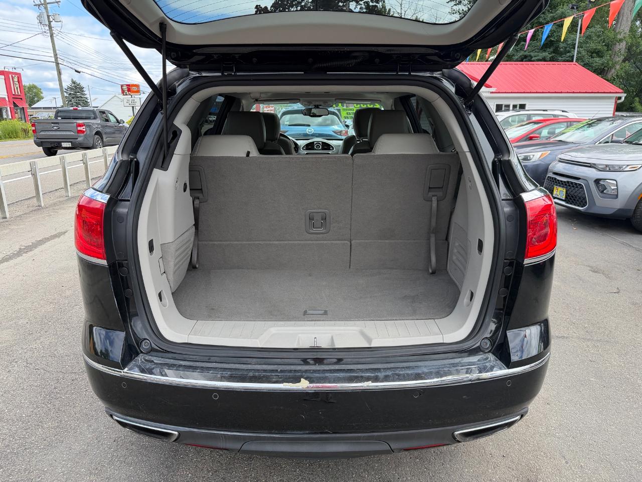 Buick Enclave AWD 4dr Leather 2017