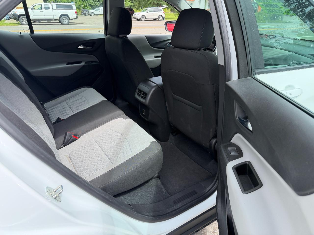 Chevrolet Equinox AWD 4dr LS w/1FL 2022