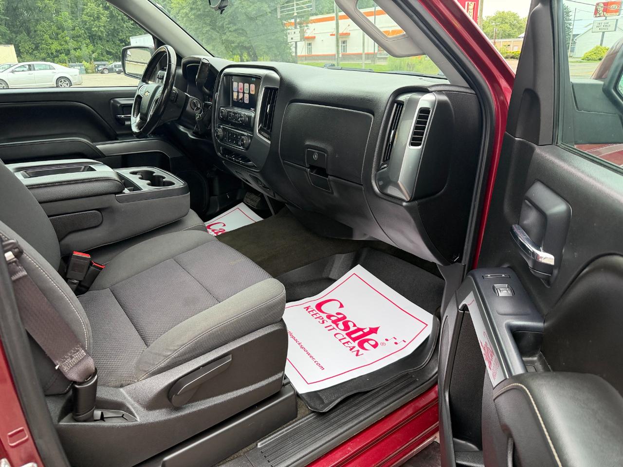Chevrolet Silverado 1500 4WD Reg Cab 133.0" LT w/1LT 2015