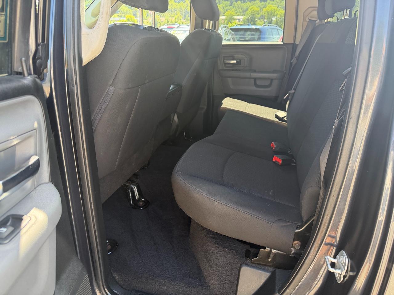 RAM 1500 Classic Warlock 4x4 Quad Cab 6'4" Box 2020