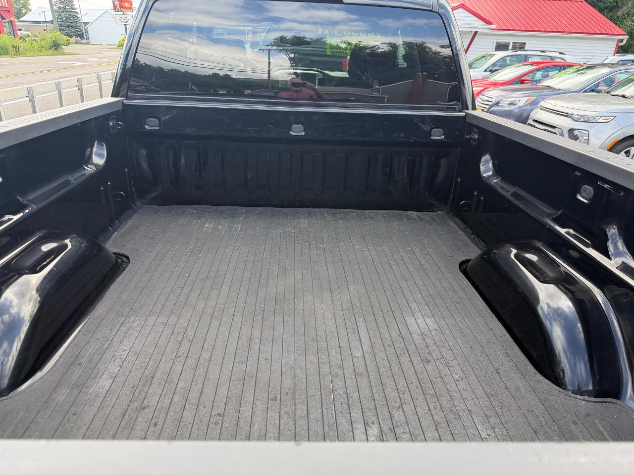 GMC Sierra 1500 4WD Double Cab 143.5" SLE 2016